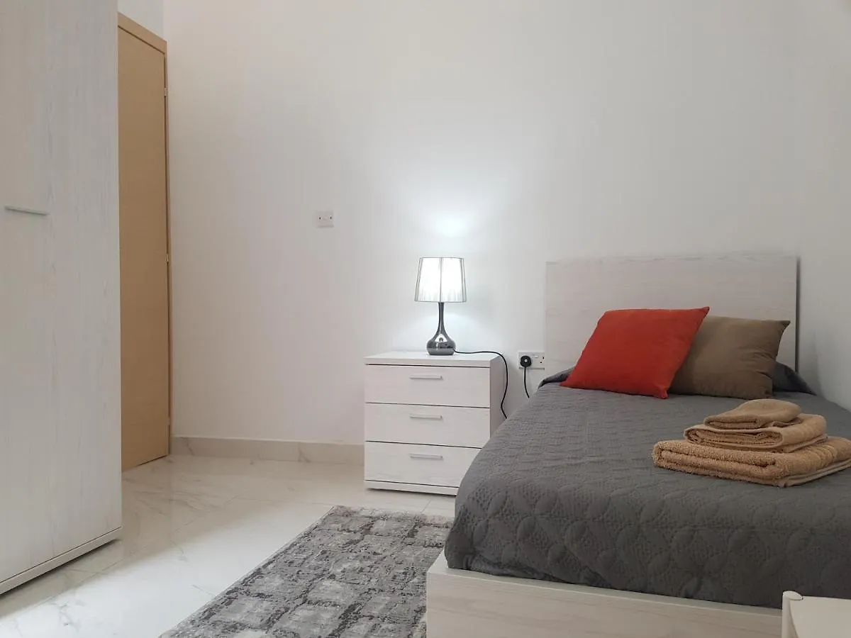 Apartment Ac1- Prime Location 3 Bedroom Apt In St.Julian'S Saint Julian's Malta